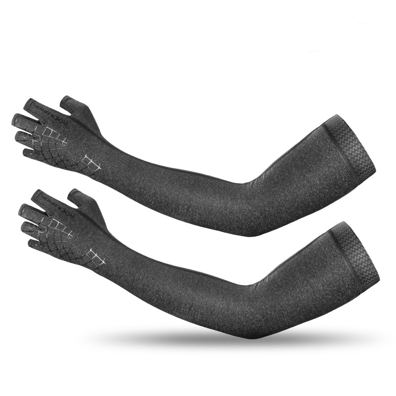 Mangas con guantes deportivas